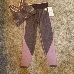 NWT PINK leggings & sports bra. Sports bra only been worn once.